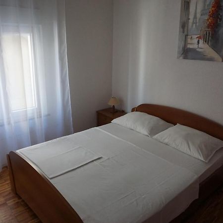 Duće Spacious Comfort Apartment מראה חיצוני תמונה