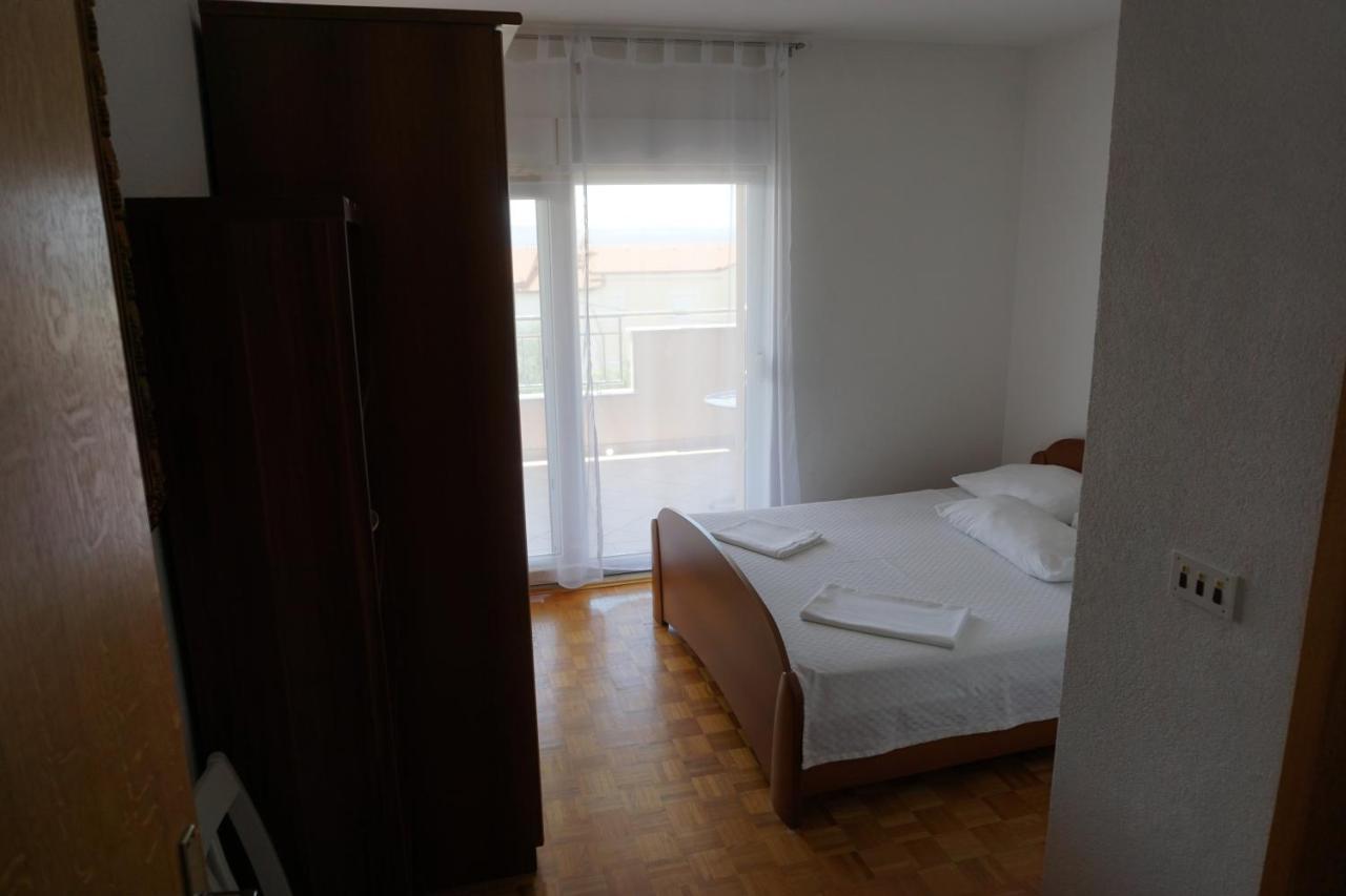 Duće Spacious Comfort Apartment מראה חיצוני תמונה
