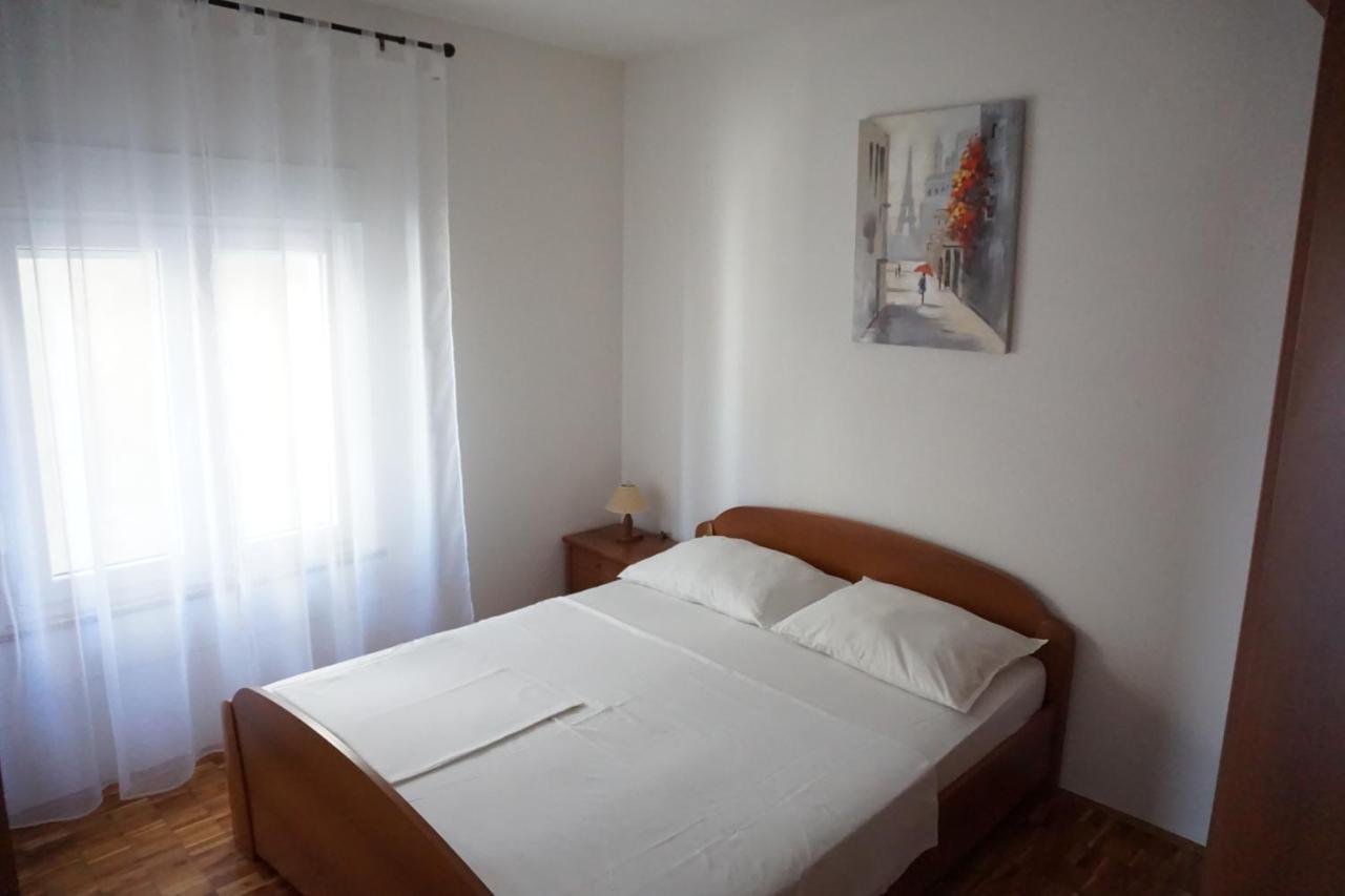Duće Spacious Comfort Apartment מראה חיצוני תמונה