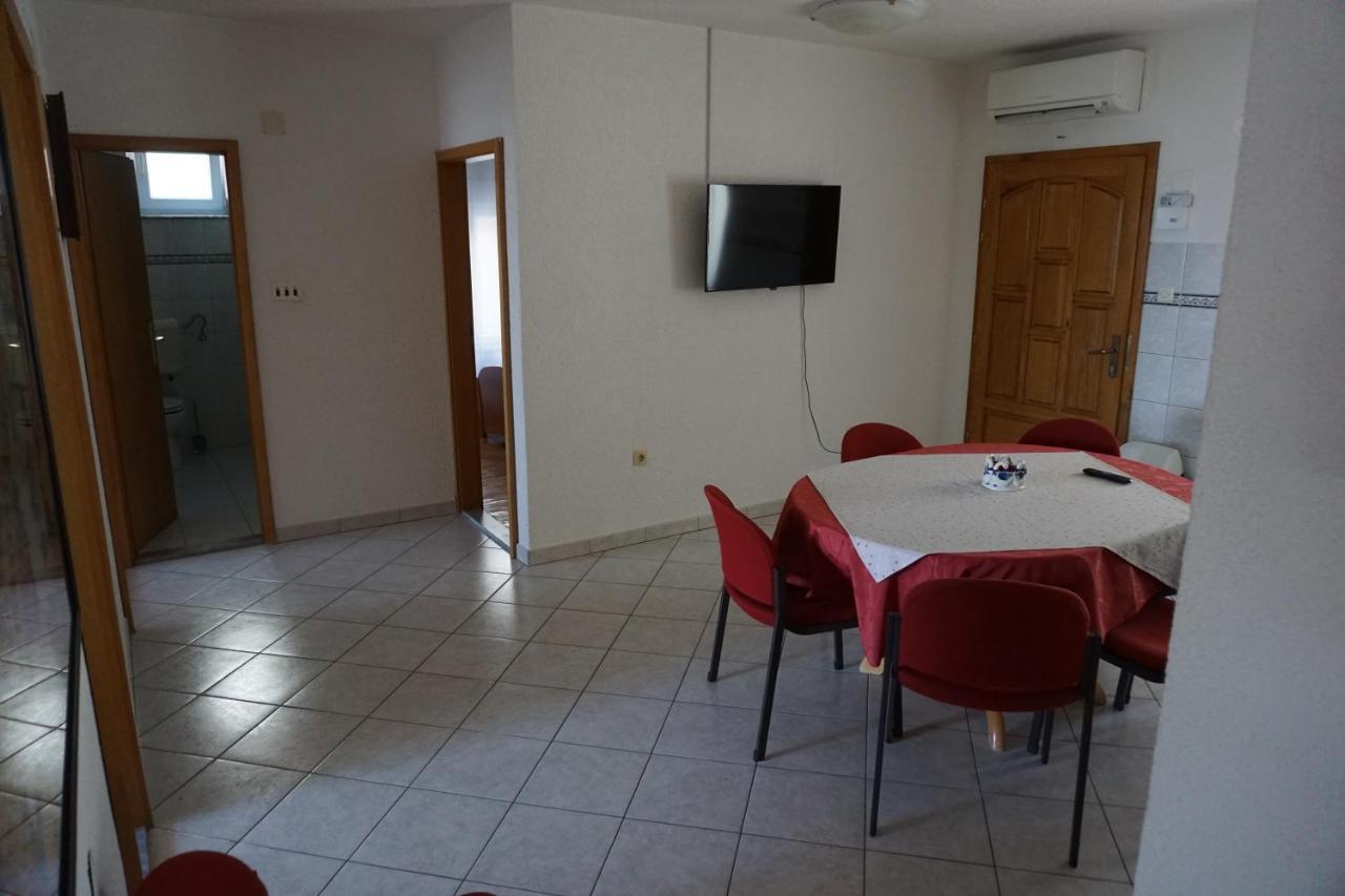 Duće Spacious Comfort Apartment מראה חיצוני תמונה