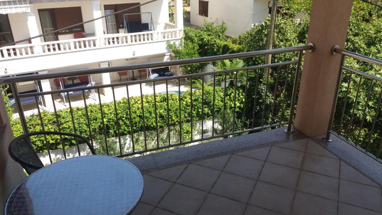 Duće Spacious Comfort Apartment מראה חיצוני תמונה
